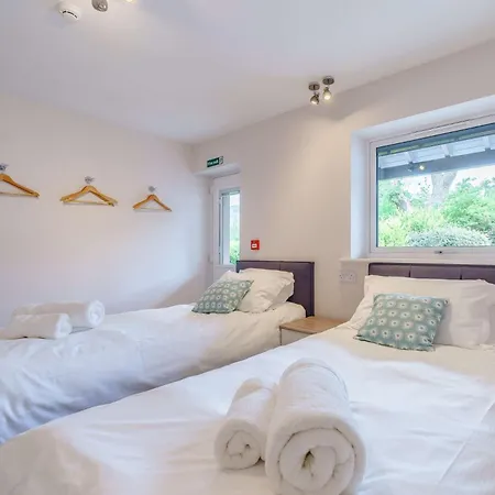 2 Bed In Ullswater 80556 Casa de Férias *
